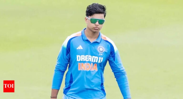 FAN FRENZY for VAIBHAV SURYAVANSHI: Two girls go for 6 hours to meet it – see pictures | Cricket messages – Tech Word News