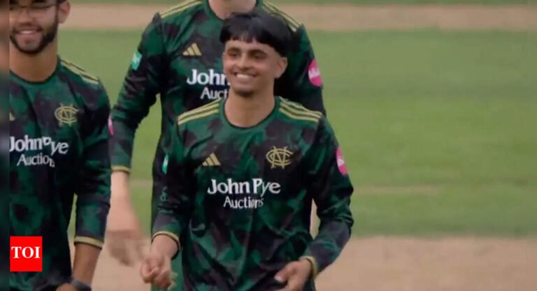 Cricket After the 17-year-old Farhan Ahmed became the youngest up to 10 goals in the first class, he takes a hat-tick and fifir | Cricket messages – Tech Word News