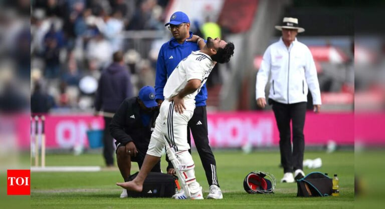 Watch: Rishabh Pant took off at an Old Trafford after a bloody foot injury Cricket messages – Tech Word News