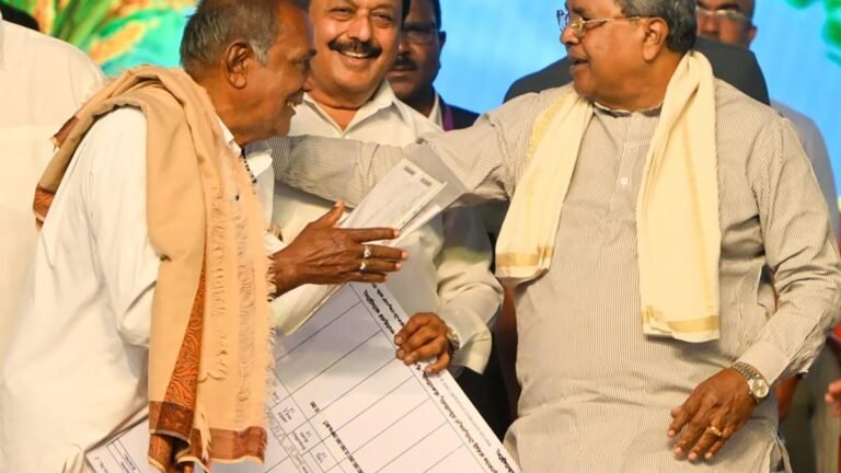 KARATAKA BLAMES CENTERS OF LIST Fertilizer