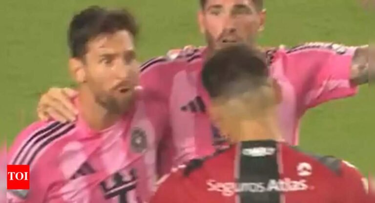 Watch: Mad scenes! Lionel Messi explodes on the opponent after the dramatic last second seal Inter Miami’s Leagues Cup Win | Football Messages – Tech Word News