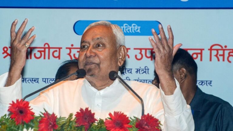 BIHAR CABINET CLEARS INTERNSHIP, art pension schemes; Sanction 882 Crore for Punaura Dham
