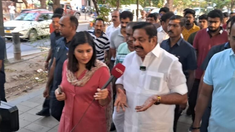 Pianiswami interacts with collaborators during the morning walk in Coimbatore
