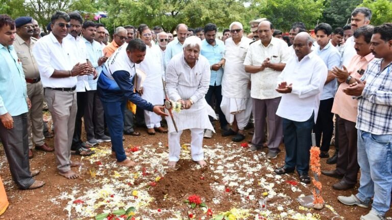HK Patil initiates various development work in the Gadag district