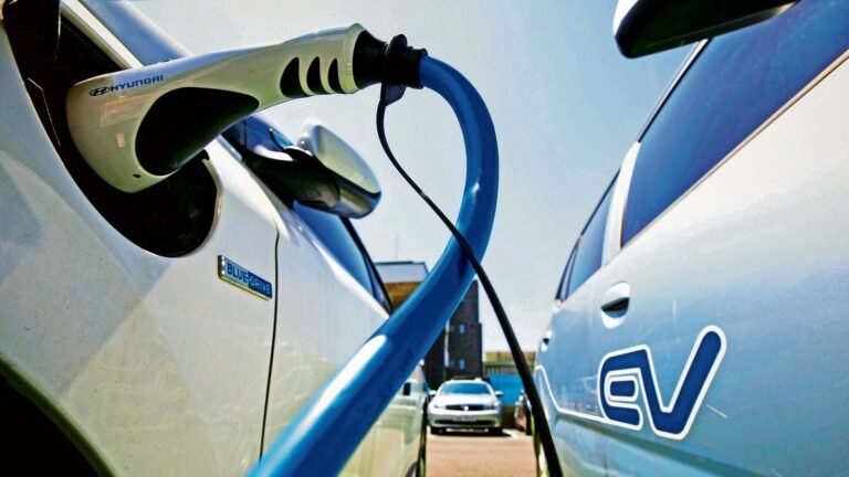 EVS versus hybrids: Niti Aayog enters the chat