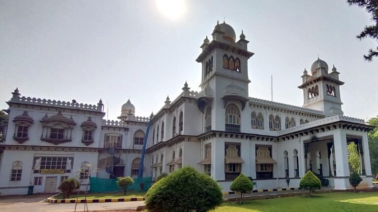The Karnataka Police Academy signs the Memorandum on Postal Center for Education