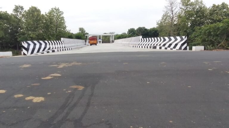 A new bridge over Vettaar near Central University opened for the public