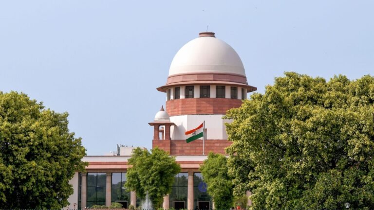 The Supreme Court heard the lawsuit of Maharashtra Govt, which demanding liberation of 12 accused in the case of Bombai Train Blays 7/11 | Tech Word News