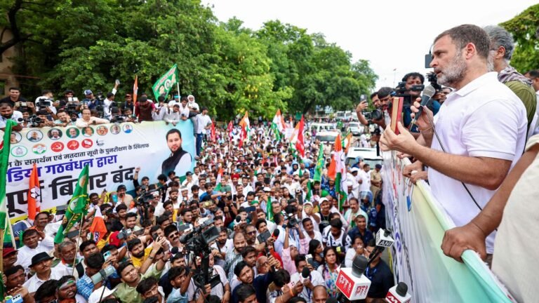 Bihar voters Leave Line: SC Hear the demanding decision of the Election Commission today Tech Word News