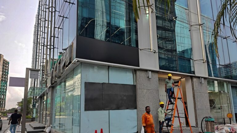 Tesla’s debut in India: The Showroom in Mumbai is opening today; Model Y, Model 3 that will be exhibited Top 10 Things to Know Tech Word News
