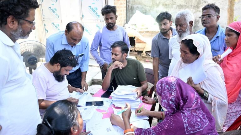 The Supreme Court tells India to the Election Commission to consider Aadhaar, Epic, an additional card for Bihar Voter Roll revision