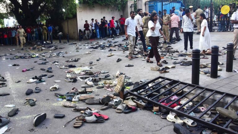 Bengaluru Stampede: Do not give the final report without permission, Karnataka HC says state govt | Tech Word News