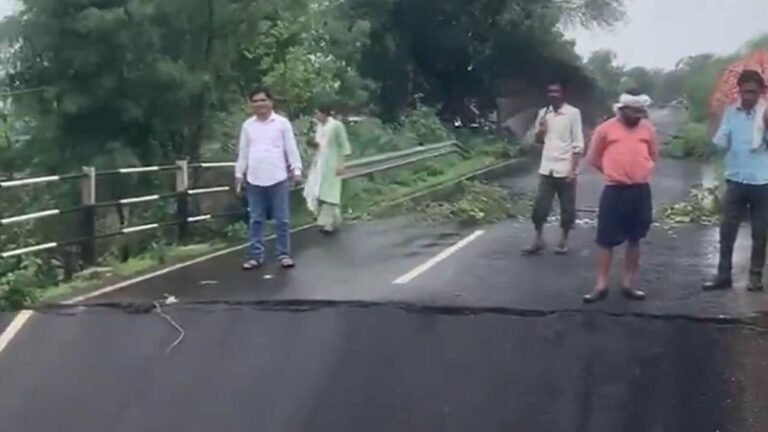 MP reels under the rain Fury: The bridge collapses in Narsinghpur, the road is in near Indore’s Meghdoot Garden | Tech Word News