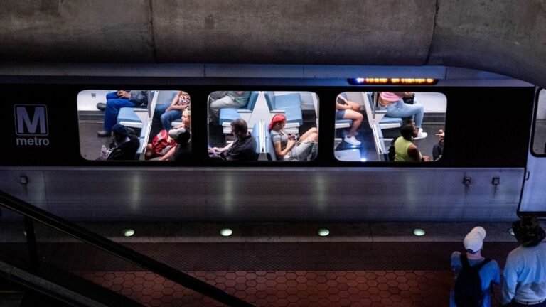 FOGGY metro station evacuated after the tunnel fire causes the main delay to blue, orange and silver line Tech Word News