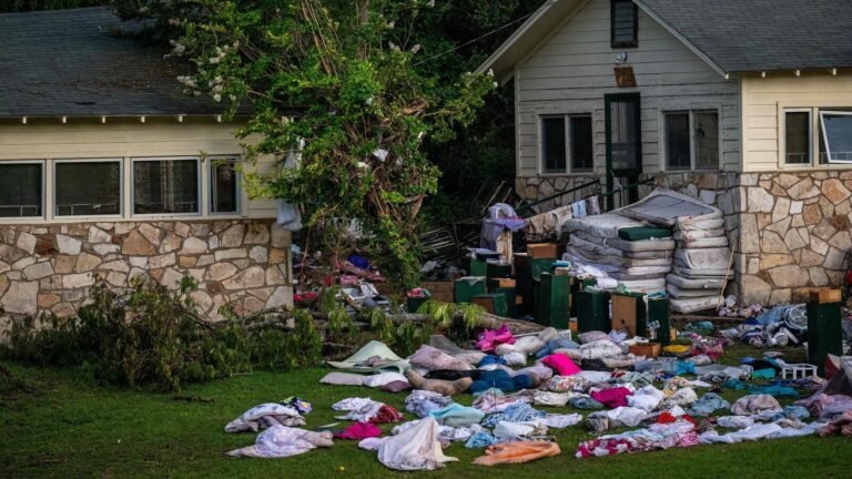 Donald Trump to visit the affected Texas hit on Friday in the middle of the weather forecast and massive devastation Tech Word News