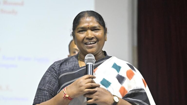 The Congress of Warangal asked to postpone the differences, focus on local elections in the body