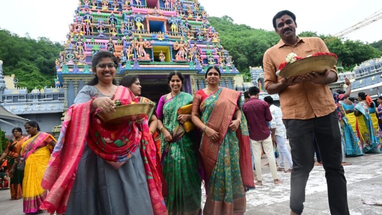 The Kanakak Temple in Viakada announces the Sravanam schedule of the moon rituals