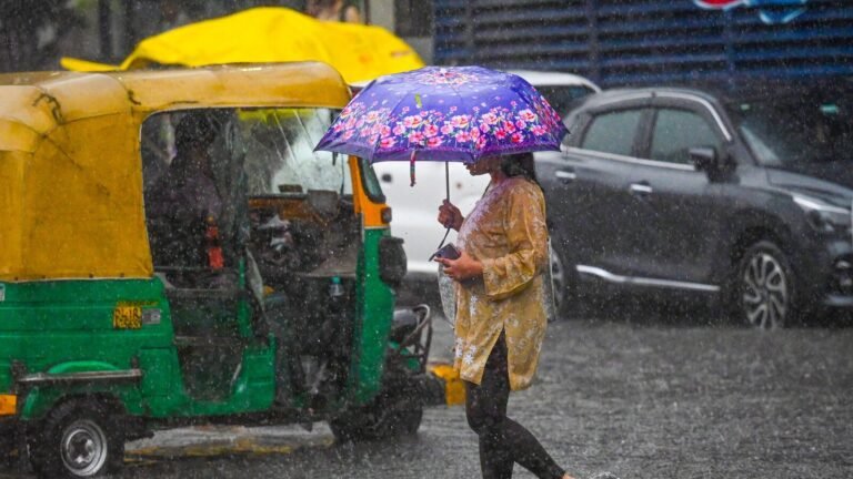 Orange alerts of July 22: IMD warns of rain, thunderstorms in Uttarakhand, Maharashtra, Goa; Delhi see showers today news