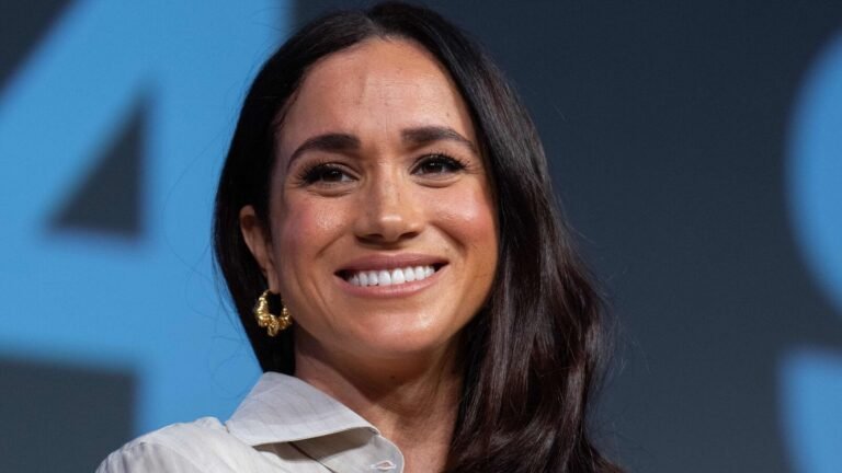 How did Queen Elizabeth feel about Meghan Markle? What said cousin Monarch | Tech Word News