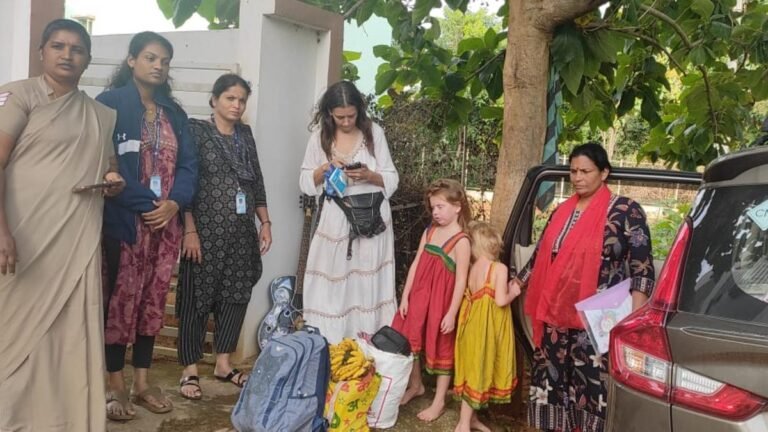 A rescued Russian woman and her two daughters sent to the detention center of Tumacur