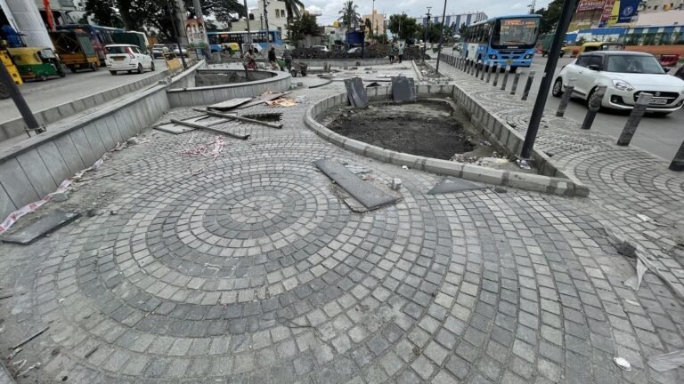 BBMP begins to work as part of the 100 GBP Crore-Worth project on upgrade 75 intersections in Bengalur