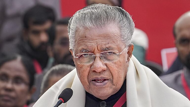 Kerala cm Flag Media leak from the Governor’s Office, calls for adherence to