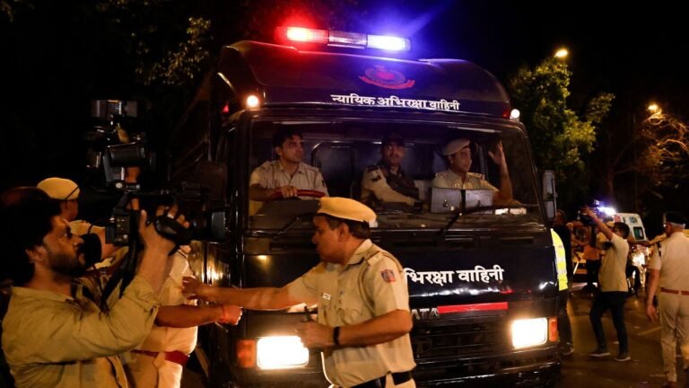 Indian police network attracts large weapons