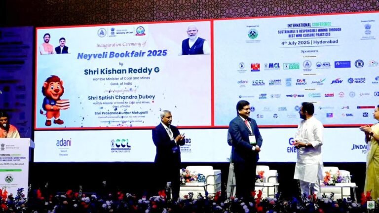 Minister of coal coal inaugurates the book fair