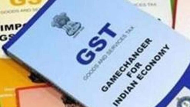 Week in Graphs: GST collections, decrease Capex, employment system