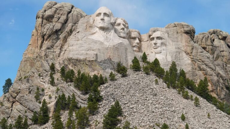 Donald Trump wants his face on Mount Rushmore – but experts reveal the reasons why it’s almost impossible Tech Word News