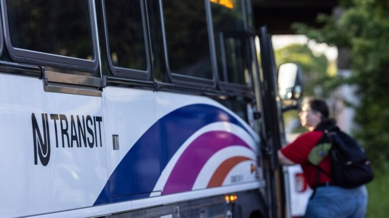 Bus terminal New York Port Authority Authority Closed after morning commuting, 12 injured | Tech Word News