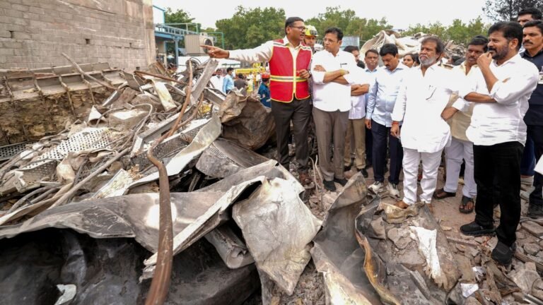 Telangana Factory Blast: The number of victims rises to 36; GOVT, SIGACHI pay compensation crore 1 crore relatives of the deceased Tech Word News