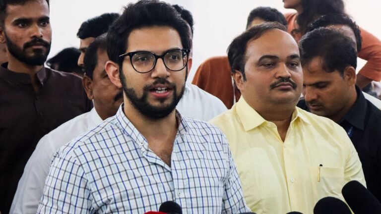 “No Marathi vs Non-Marathi”: Aaditya Thackey says Thane Assault started “charging the phone” | Tech Word News
