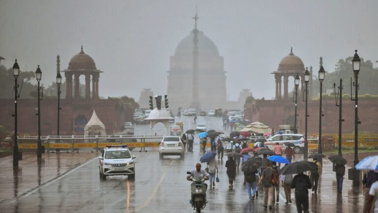 Dea Delhi: Heavy showers hit parts of national capital Watch video | Tech Word News