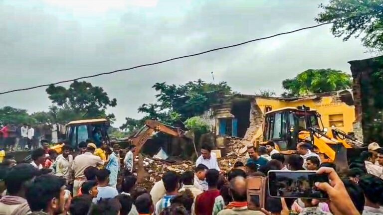 Collapse of Rajasthan School roof roof: 5 Suspered after hanging 7 students died cops deployed as tension won | Tech Word News