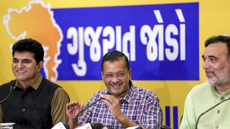 AAP Severs connects with Congress to independently attack the elections in Gujarate