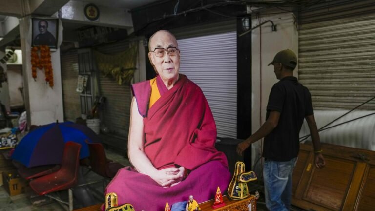 Mea says the government has no “position” on the succession of the Dalai Lama; Rijiju explains that he spoke as “devoted”
