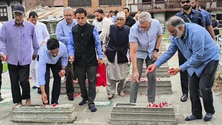 Left side of slam j & k lg for “Assault” per cm Omar Abdullah in Srinagar