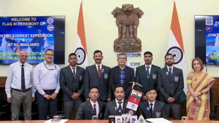 Defense secretary Lauds climbing expedition on Mt. Everest and Mt. Kilimanjaro