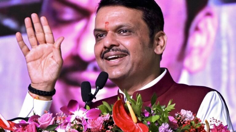 “Urban Naxals” with overseas financing stops development projects in Mahari, says Devendra Fadnavis