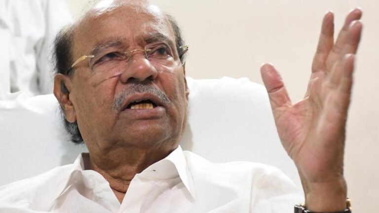 The Election Commission will not accept the Ramadoss signature on forms A and B: leader leader leader