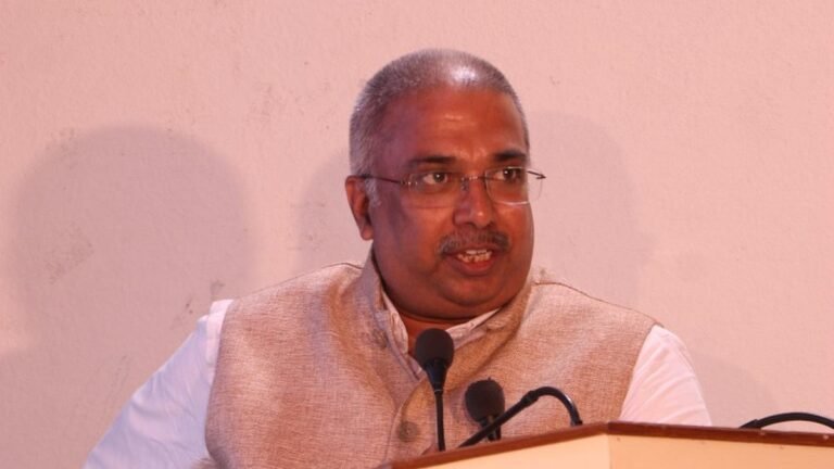Alumni Kitsw contribute to alma mater 2.7 crore
