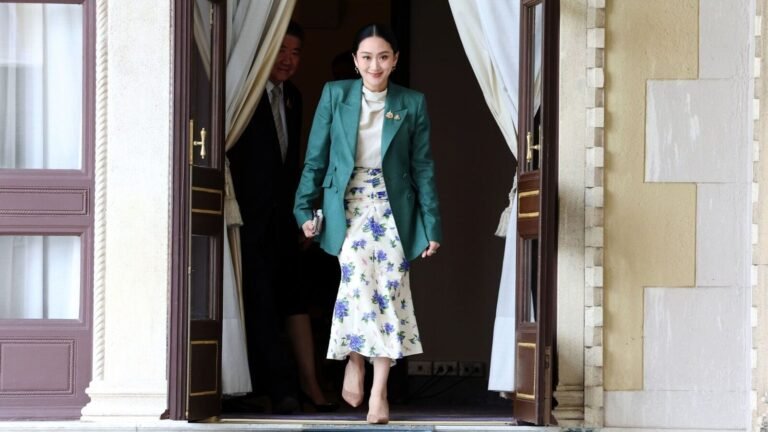 Who is paetongtarn shinawatra? All about the Thai PM was suspended by an escape phone call with Cambodian leader Tech Word News