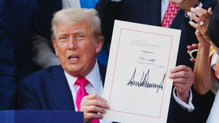 Tariffs Trump: The US President reveals a tariff storm – 25% – 40% of imports for imports from 14 countries from August 1 | Tech Word News