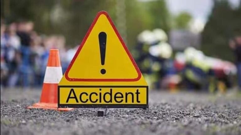 Andhra Pradesh News: 9 people killed when mango-laden truck overturned on a mini truck | Tech Word News