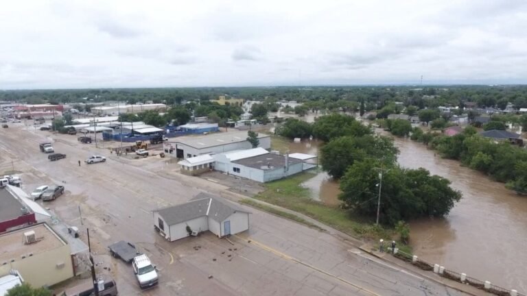 Texas Flash Floods: 24 summer camps are missing; Many killed in the middle of the warning of more rain, lightning floods Tech Word News