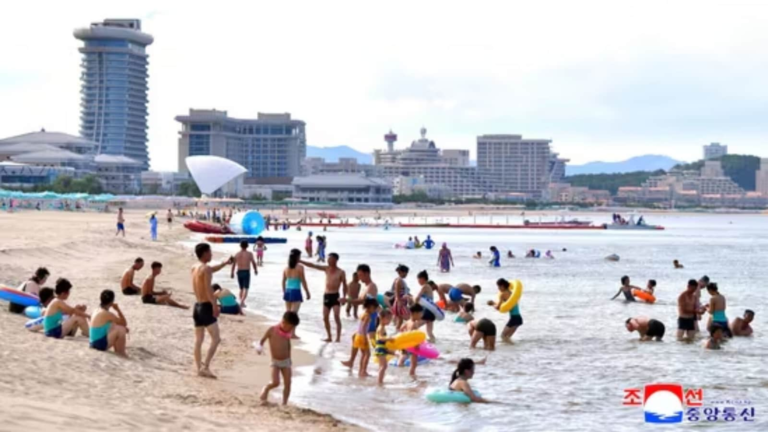 Kim Jong Un takes the main step to strengthen the economy: North Korea opens beach resort, which holds 20,000 people | Tech Word News