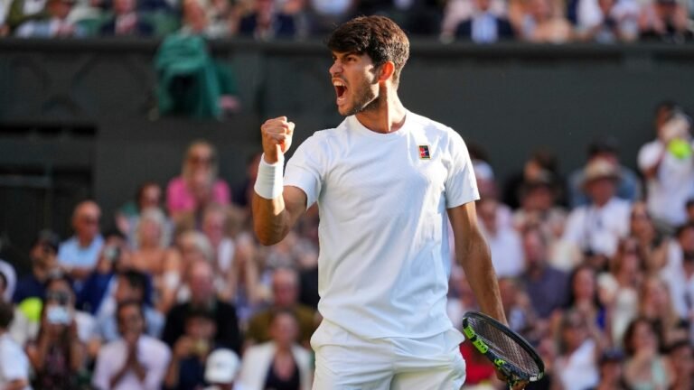 Wimbledon semifinals live: Alcaraz Eyes 3. Straight Final, Djokovic Battles Sinner