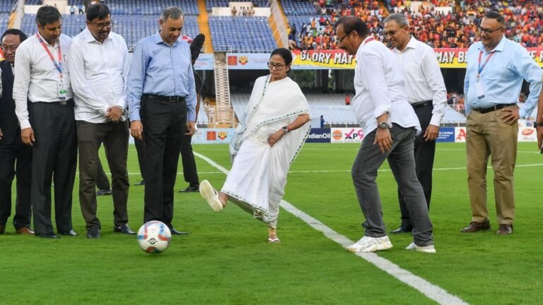 Bengal CM Mamata Banerjee Kickstarts 134. Durand Cup with a large ceremony