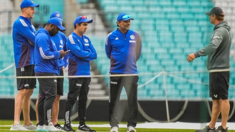 3 defeats of consecutive test series would be a problem for Gambhir: Michael Atherton
